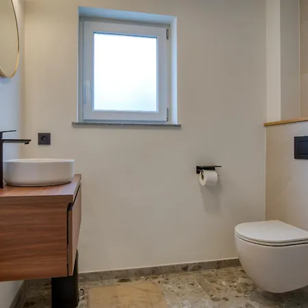 Imabel - Pour 14 Personnes Avec Sauna Et Jacuzzi Holiday home *