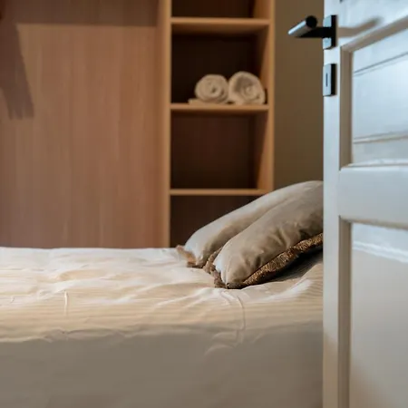 Imabel - Pour 14 Personnes Avec Sauna Et Jacuzzi Malmedy